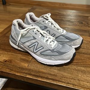 New Balance 990v5 Women’s shoes  Grey size 8.5